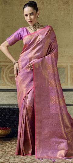 Pink and Majenta color Saree in Handloom fabric with Weaving work