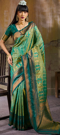 Green color Saree in Blended fabric with Weaving work