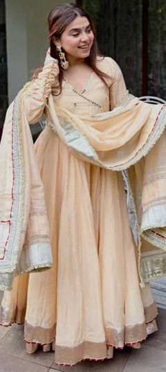 White and Off White color Salwar Kameez in Organza Silk fabric with Gota Patti, Mirror work