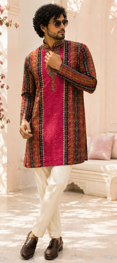 Pink and Majenta color Kurta Pyjamas in Cotton fabric with Printed work