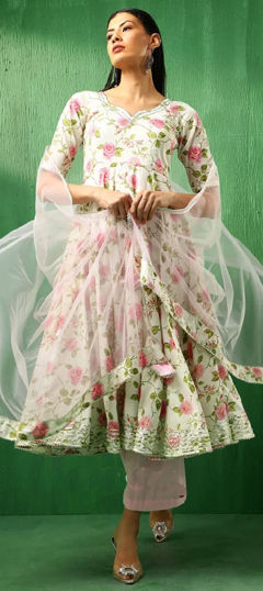 Multicolor color Salwar Kameez in Cotton fabric with Floral, Printed work