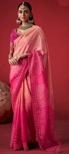 Pink and Majenta color Saree in Crepe Silk fabric with Ombre, Weaving, Zari work