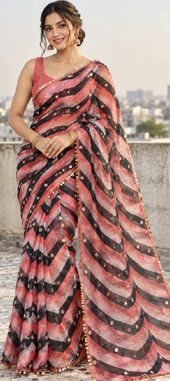 Pink and Majenta color Saree in Tissue fabric with Digital Print, Lace work