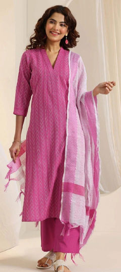 Pink and Majenta color Salwar Kameez in Cotton fabric with Weaving work