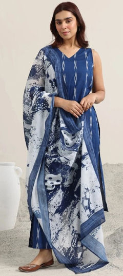 Blue color Salwar Kameez in Cotton fabric with Thread work