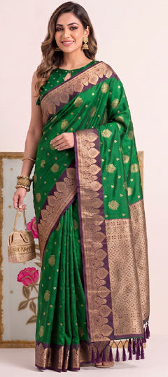 Green color Saree in Silk fabric with Weaving work