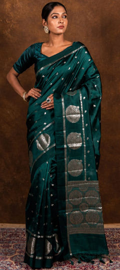 Green color Saree in Silk fabric with Weaving work