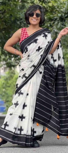 White and Off White color Saree in Linen fabric with Digital Print work