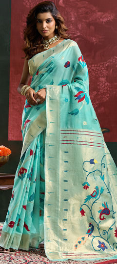 Green color Saree in Cotton fabric with Weaving work