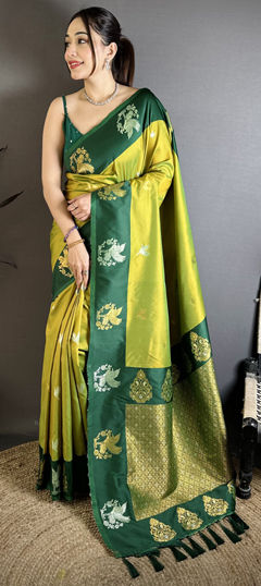 Green color Saree in Silk fabric with Weaving work