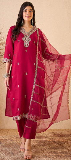 Pink and Majenta color Salwar Kameez in Blended fabric with Embroidered work