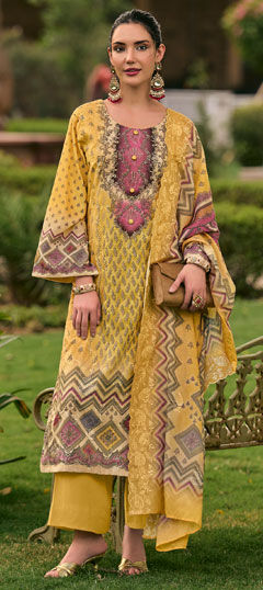 Yellow color Salwar Kameez in Cotton fabric with Digital Print, Floral, Resham, Thread work