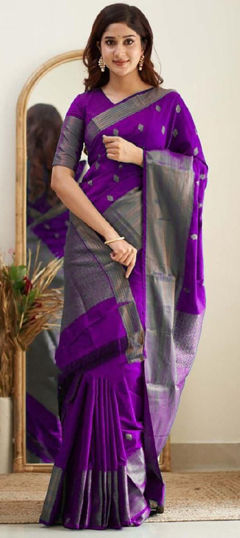 Pink and Majenta color Saree in Silk fabric with Weaving work