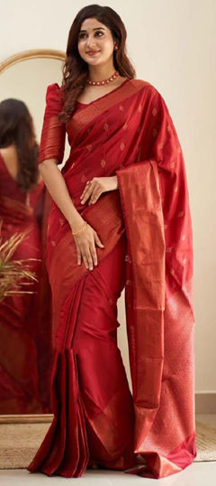 Red and Maroon color Saree in Silk fabric with Weaving work
