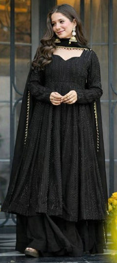 Black and Grey color Salwar Kameez in Georgette fabric with Embroidered, Sequence, Thread, Zari work