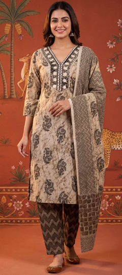 White and Off White color Salwar Kameez in Cotton fabric with Embroidered, Printed work