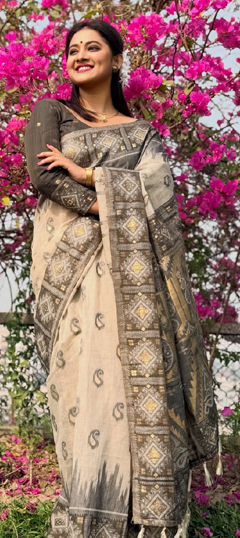 Beige and Brown color Saree in Linen fabric with Printed work