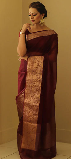 Red and Maroon color Saree in Silk fabric with Weaving work