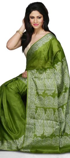 Green color Saree in Banarasi Silk, Silk fabric with Thread work