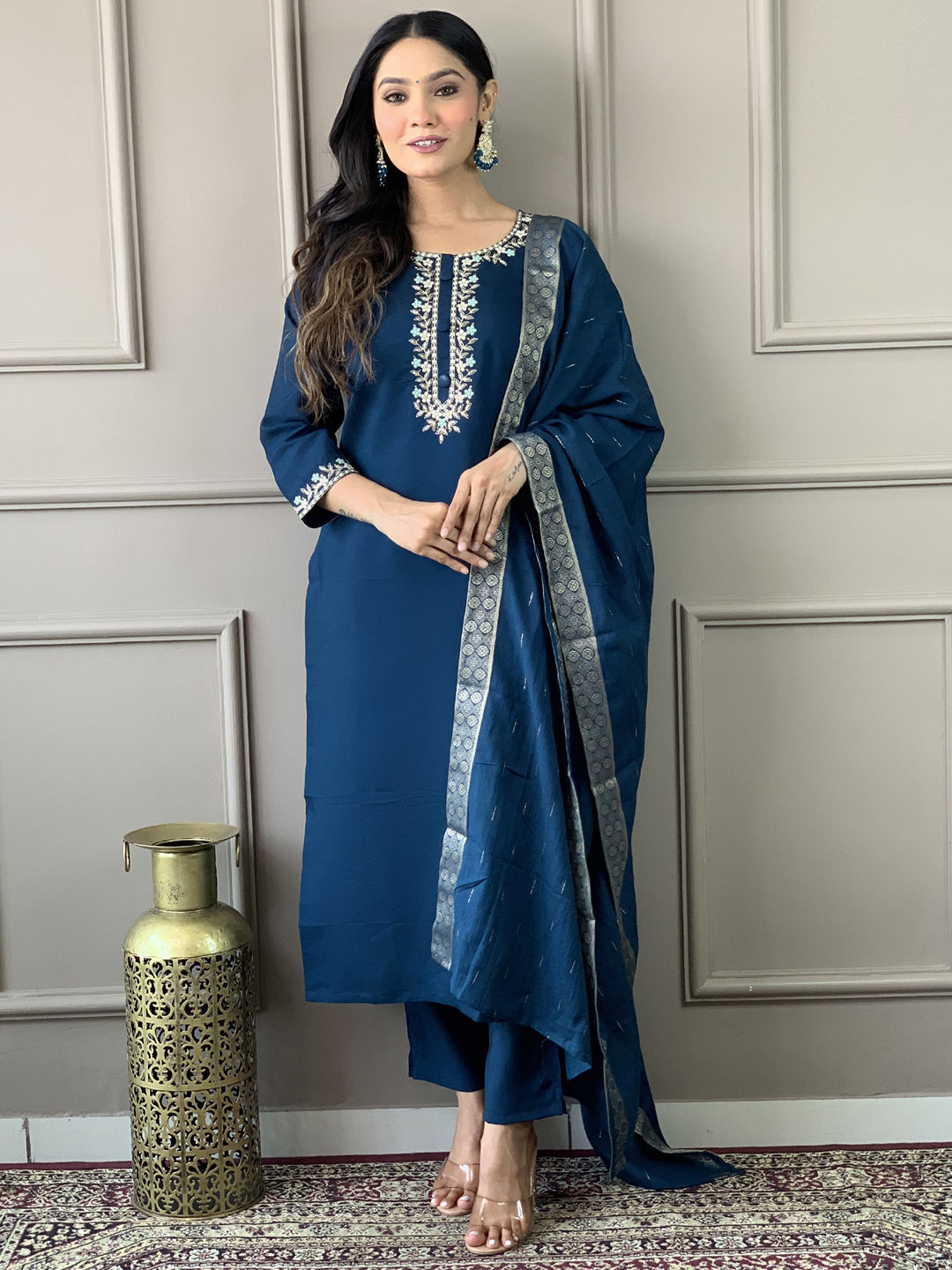 kameanzです。 Festive, Party Wear, Reception Blue color Viscose fabric