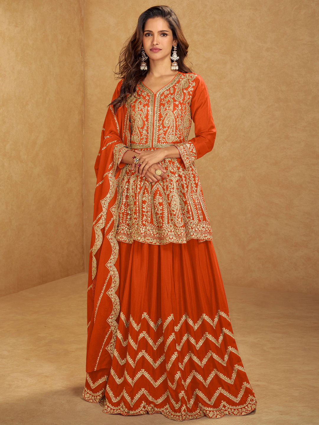 Navratri Nights, Stylish Vibes: Best Garba Indian Outfit Ideas