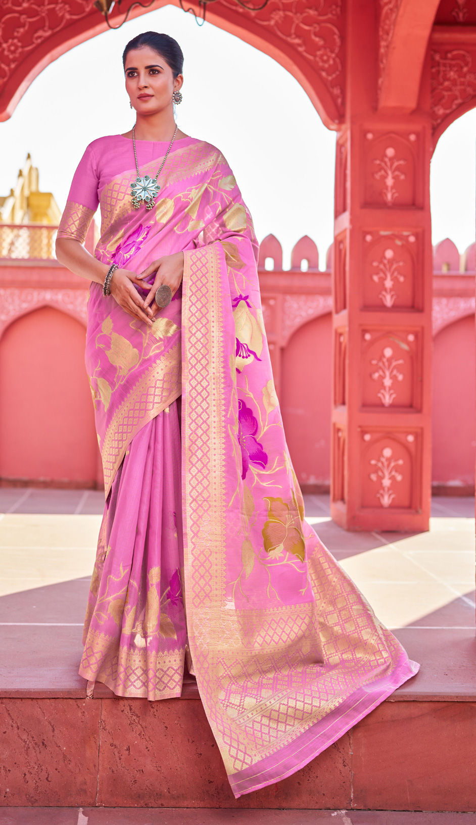 Cotton Blend Pink Traditional Saree main image 0