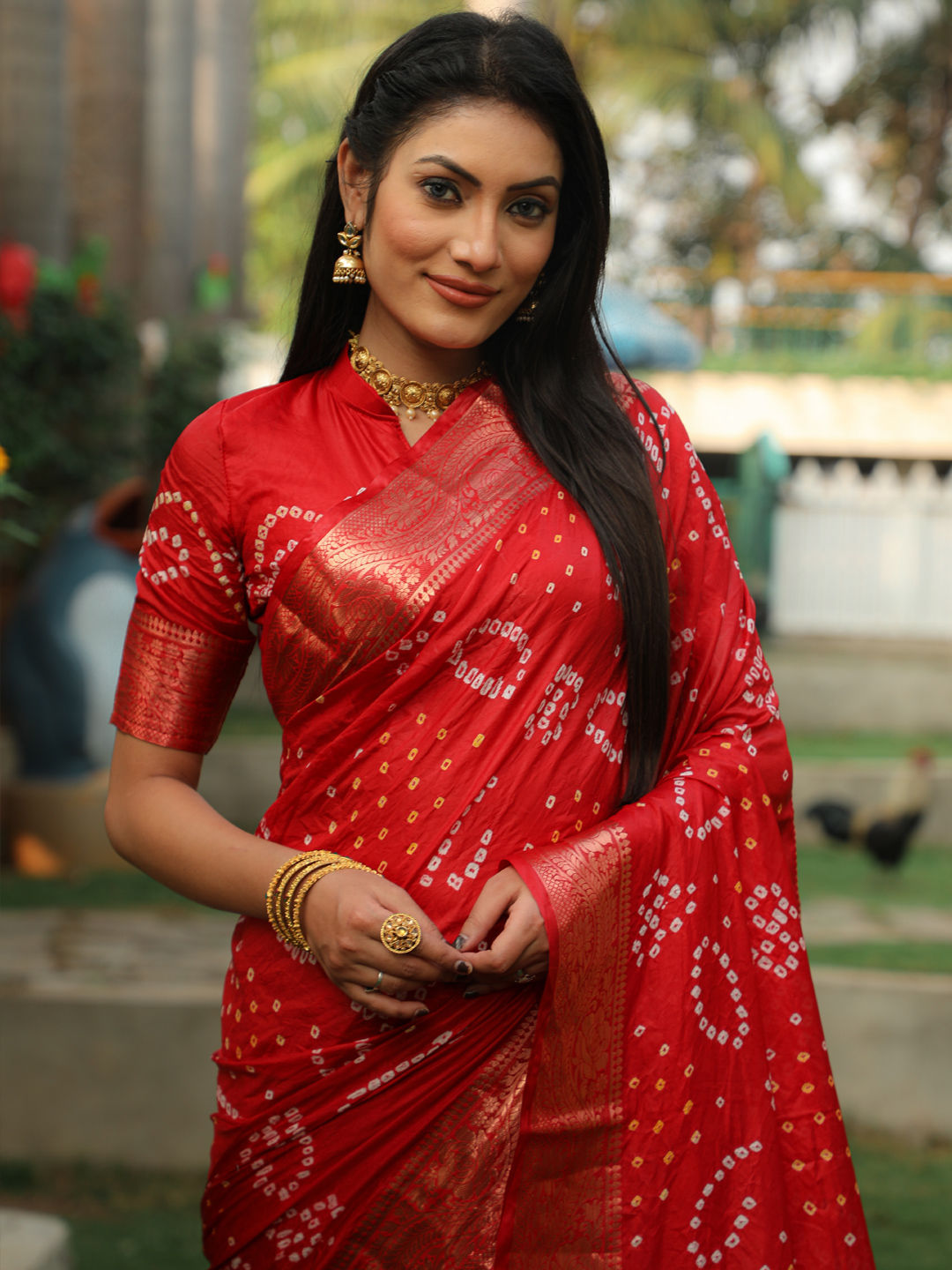 Red Strong Tone Handloom Saree main image 1