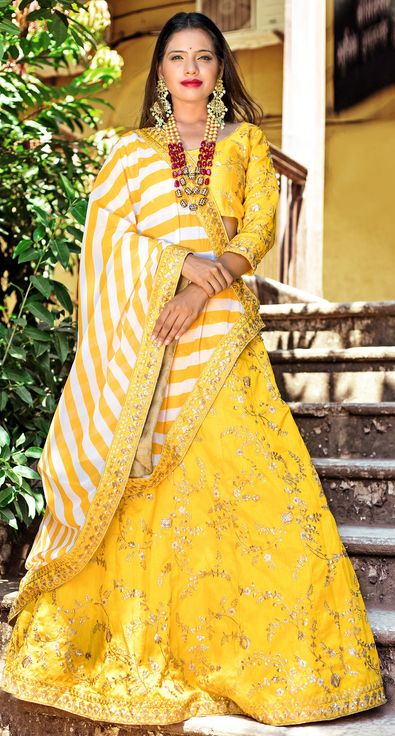 10 Gorgeous Lehengas for Your Next Wedding Sangeet Ceremony in 2019 + Do's  and Don'ts for the Ceremony