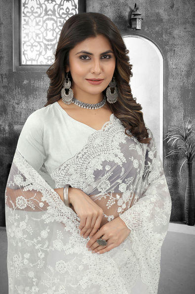 Buy White Color Designer Hand Embroidered Lucknowi Chikankari Saree (With  Blouse - Georgette) MC252320 | www.maanacreation.com