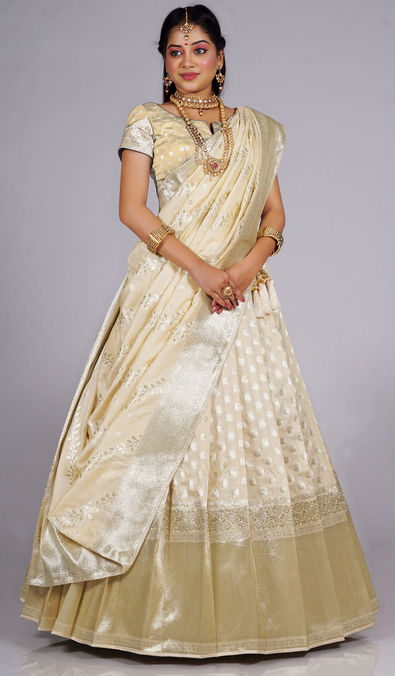 Banarasi Lehenga - Buy Latest Designer Collection of Banarasi Lehenga for  Women Online 2024
