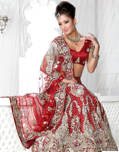 Amrutam Fab Red & Silver-Toned Semi-Stitched Lehenga & Unstitched Blouse  With Dupatta Price in India, Full Specifications & Offers | DTashion.com