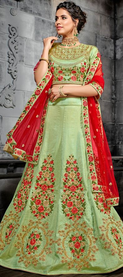 Red Colored Bridal Lehenga Choli Hlc 08 in Surat at best price by Brightwin  Fashion - Justdial