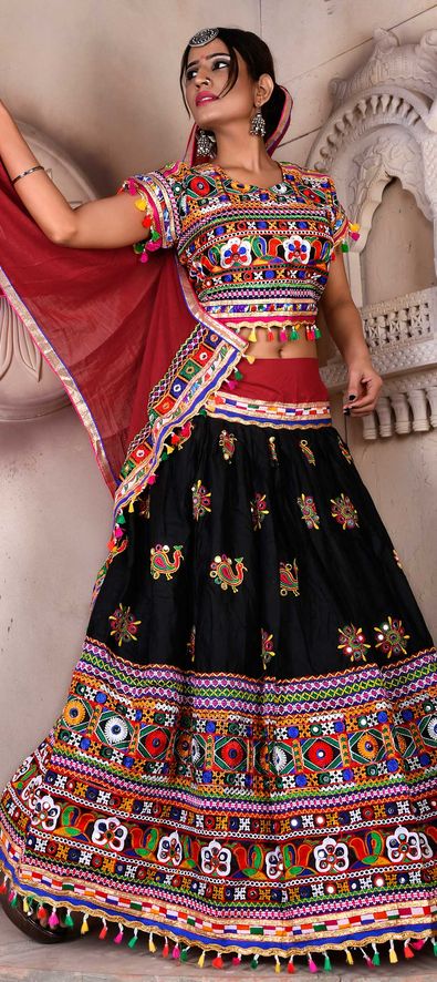 Buy Women's Pure Cotton Fully Stitched Rajasthani Lehenga Choli Set with  Purse (Hand Bag) (Red- Black) at Amazon.in