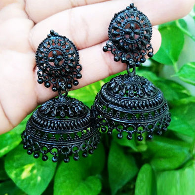 Hanging Oval Ladies Dark Grey Stone Earrings at Rs 150/pair in Jaipur | ID:  2852813164848
