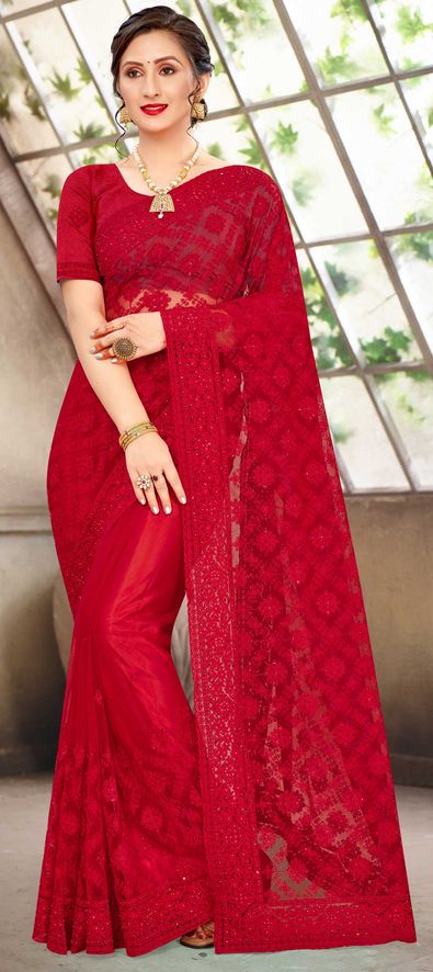 30 Real Brides Who Donned Red Bridal Saree For Their Wedding Day! | Bridal  saree, Red saree wedding, Saree wedding