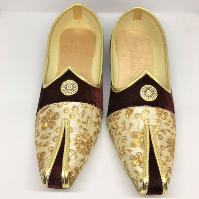 Men's Gold Color Mojari Shoes