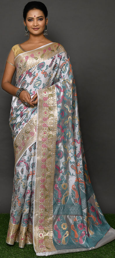 Trending | Wine Bridal Half N Half Pashmina Floral Patch Designer Sarees,  Wine Bridal Half N Half Pashmina Floral Patch Designer Saris and Wine Bridal  Half N Half Pashmina Floral Patch Beautiful