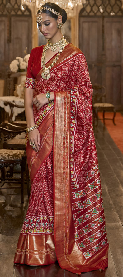 Incredible Jewellery Ideas To Wear With Red Bridal Silk Saree