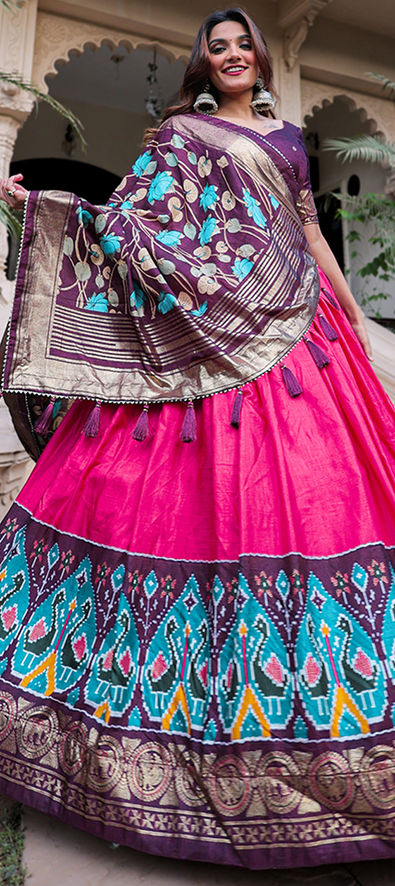 Buy Designer Indian Bollywood Sabyasachi Lehenga Women's Embroidered Lehenga  Choli Bridal Wedding Lehenga Gift for Her Online in India - Etsy