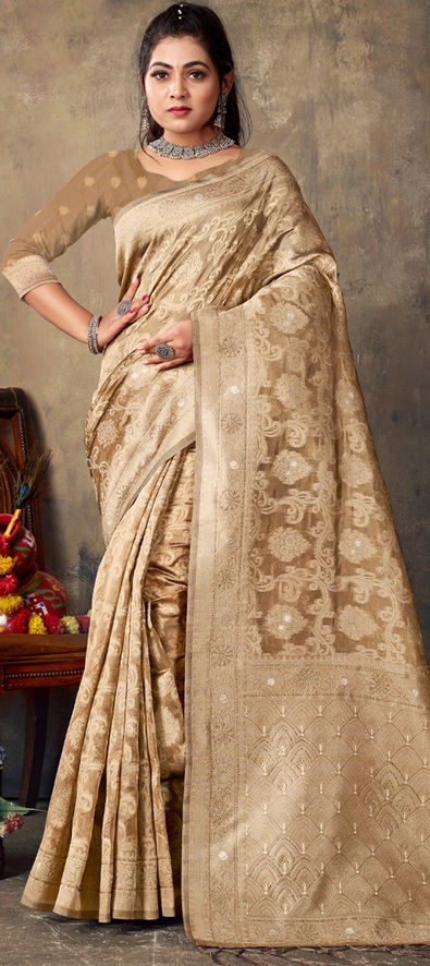 Shop Hand Embroidered Stone Work Coffee Brown Color Georgette Saree Party  Wear Online at Best Price | Cbazaar