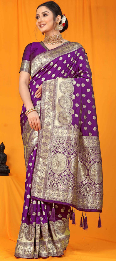 Buy online Women's Banarasi Saree With Blouse from ethnic wear for Women by  Mahati for ₹3899 at 58% off | 2024 Limeroad.com