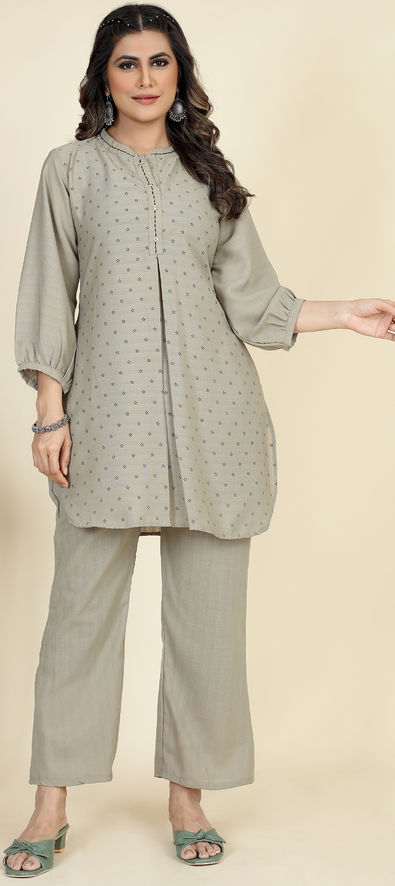 Jute 2025 kurtis online