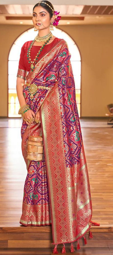 Vaani Silks – Wedding Sarees in Sirumugai, Wedding Silk Sarees in  Sirumugai, Bridal Sarees in Sirumugai, Traditional Wedding Sarees in  Sirumugai, Reception Sarees in Sirumugai, Sirumugai Wedding Silk sarees, Best  Top 10