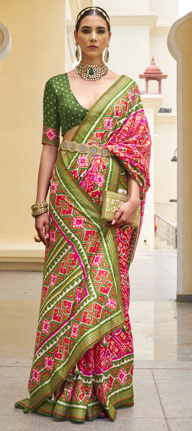 Unique Light Green / Pink Colour Banarasi Pure Soft Silk Saree –  Designerslehenga