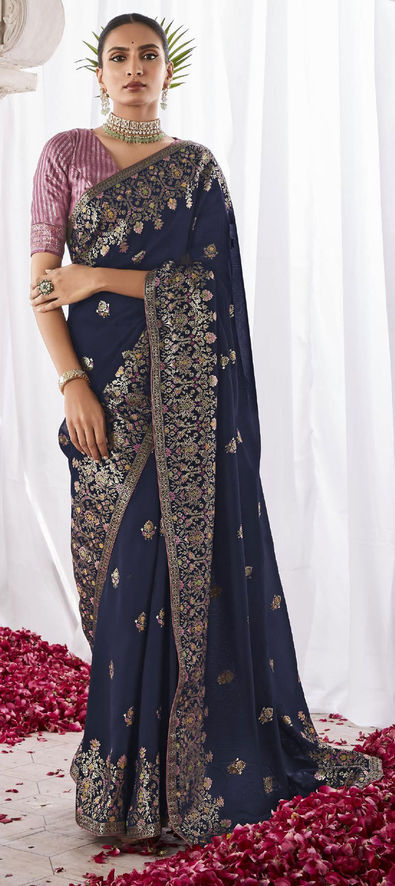 Soft Silk Saree in Navy Blue - Shopihara – Le Pleat