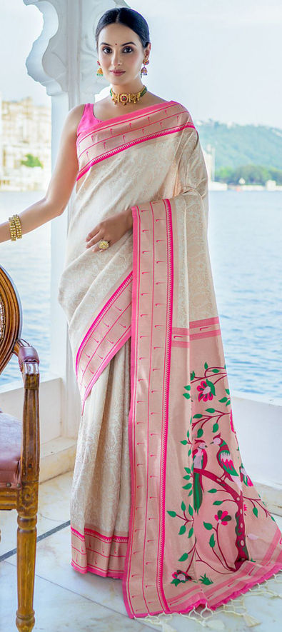 Classic Off-White Kanjivaram Saree with Meshed Tassels Detailing – TrendOye