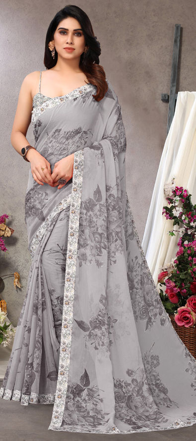 White And Black Ladies Printed Chiffon Saree, 6.3 m (With Blouse Piece) at  Rs 700 in Surat